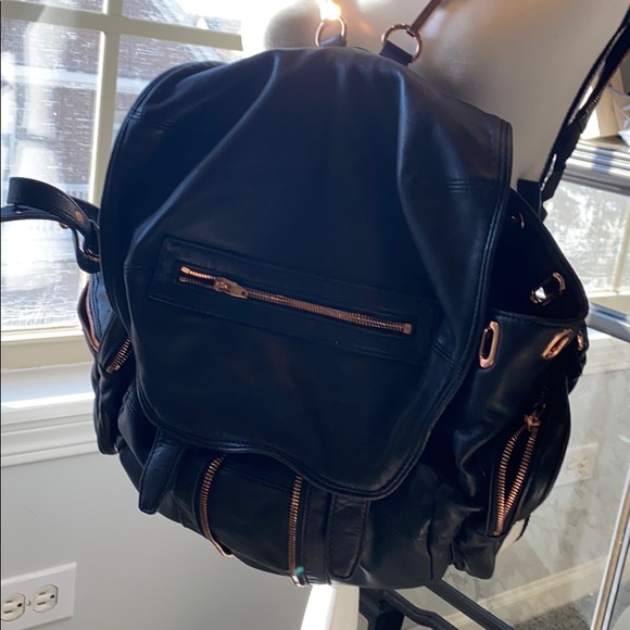 Backpack - Picture 3 of 5